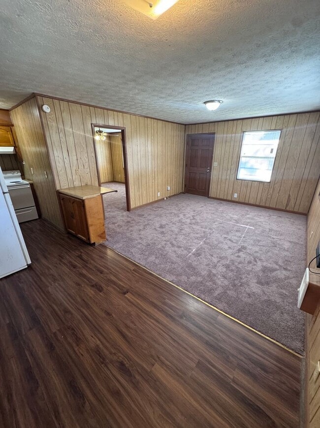 Photo - 212 Thomas Ave SE Unit #1