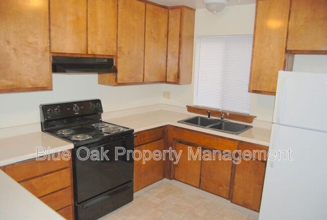 Photo - 985 Salem St Unit #6