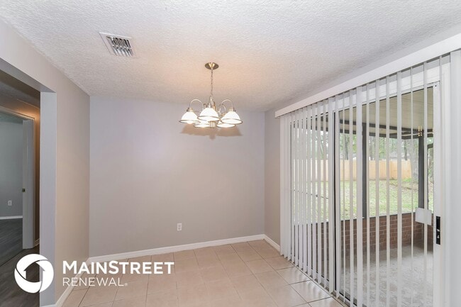 Photo - 1692 Mary Beth Dr