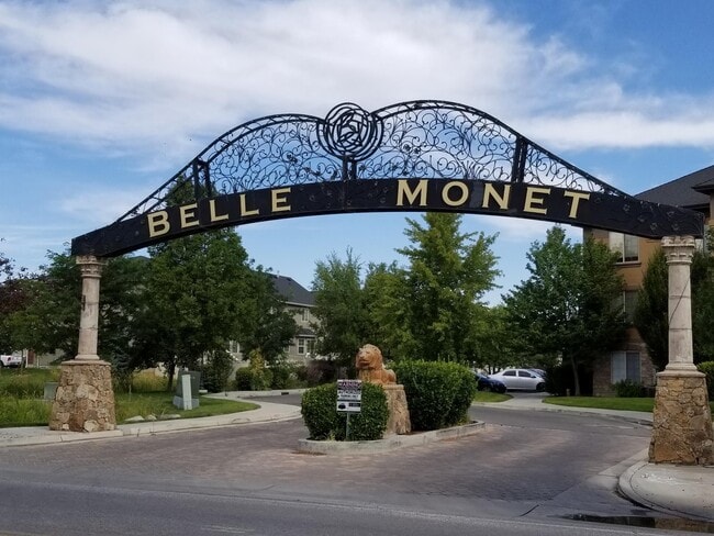 Photo - 574 S 2150 W Unidad #104