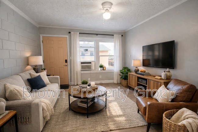 Photo - 412 Lake Ave