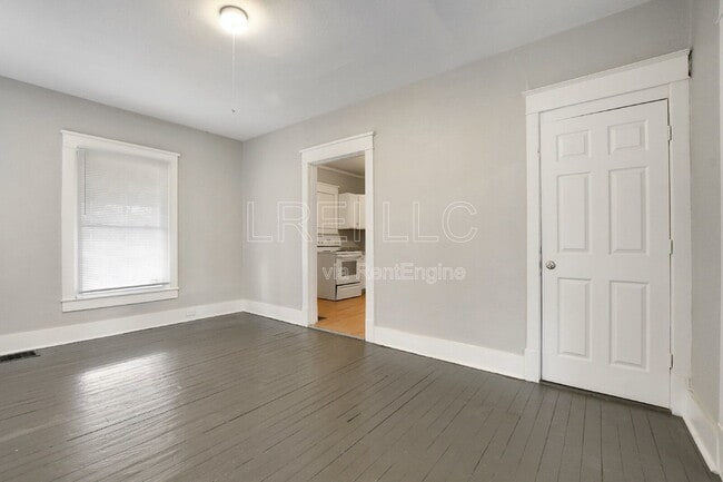 Photo - 844 S 33rd St