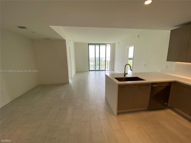 2 br, 2 bath Condo - 2000 Metropica Way Ap... - 2 br, 2 bath Condo - 2000 Metropica Way Ap... Unidad Apt 2302