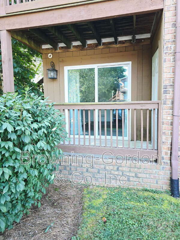 Photo - 163 Brooke Castle Dr