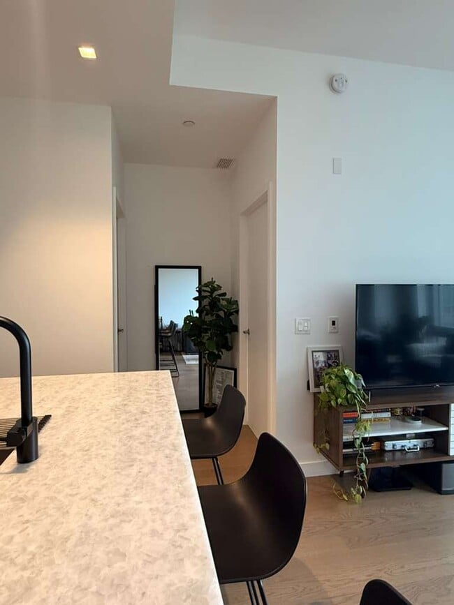 Photo - 75 Park Ln S Unit 311