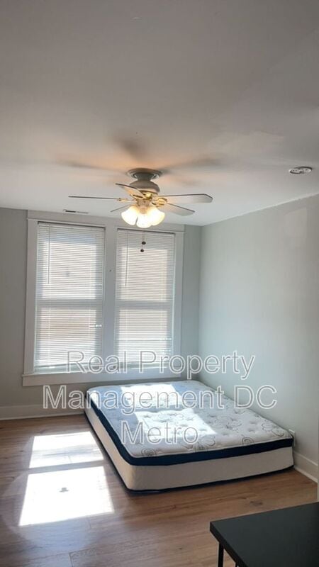 Photo - 1241 Monroe St NE