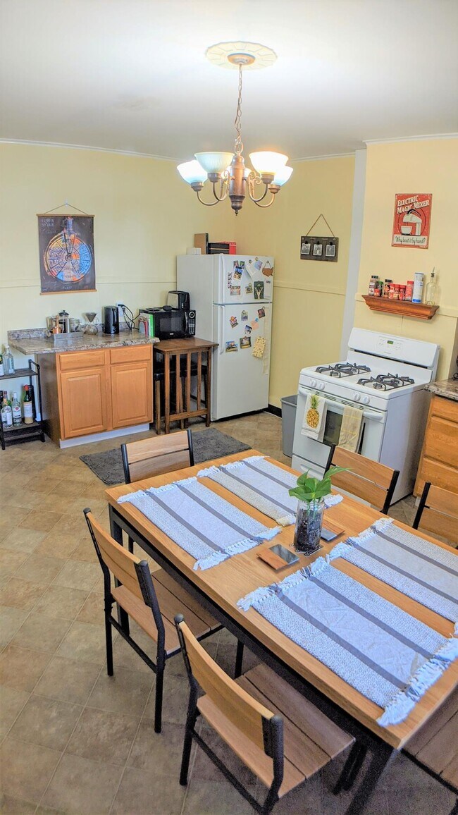 Photo - 11 Bristol St Unit 3