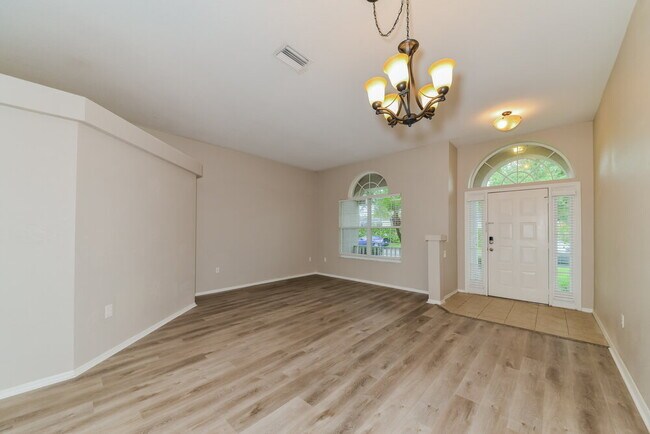 Photo - 6210 Blackberry Ln