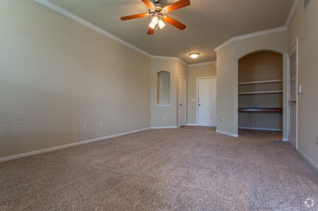 1 BR, 1 BA - 850 SF - Turnberry