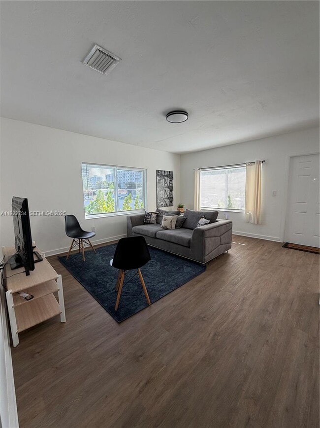 Photo - 1215 NE 109th St Unit 1215