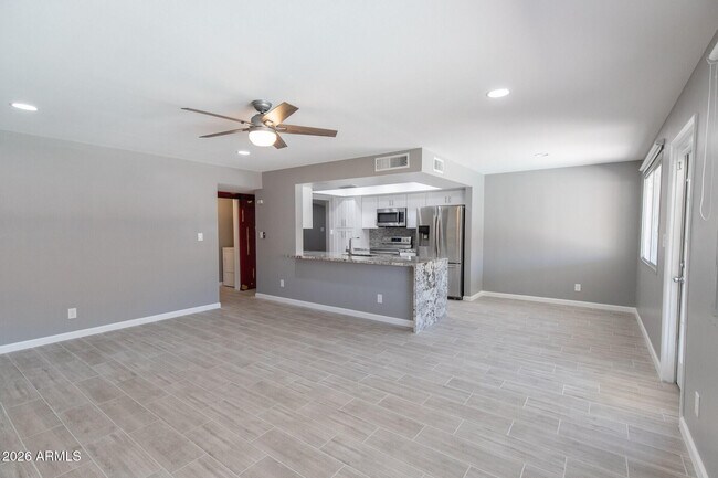 Photo - 1224 E Campus Dr