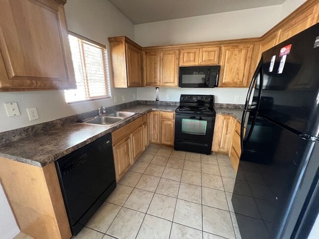 Photo - 441 N 2480 W