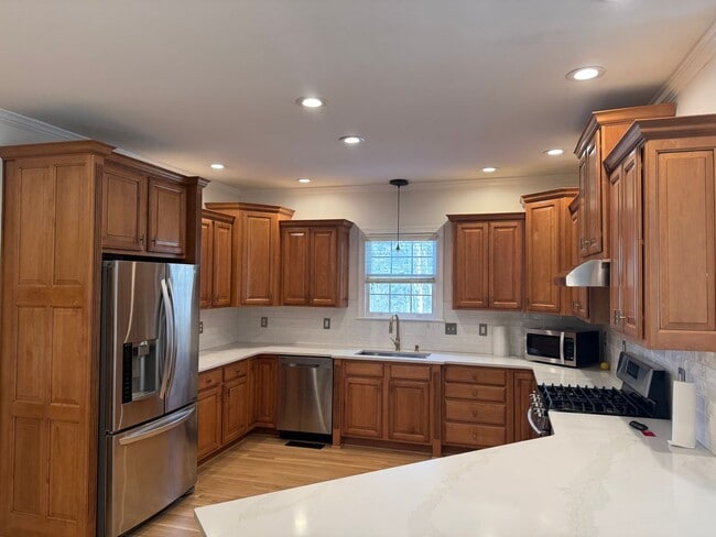 Photo - Stunning 5BR Executive Style Home in Brentwood