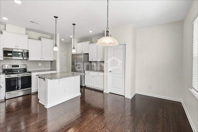 Photo - 246 Kennerly Ave