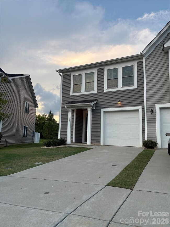 Building Photo - 220 Briana Marie Way