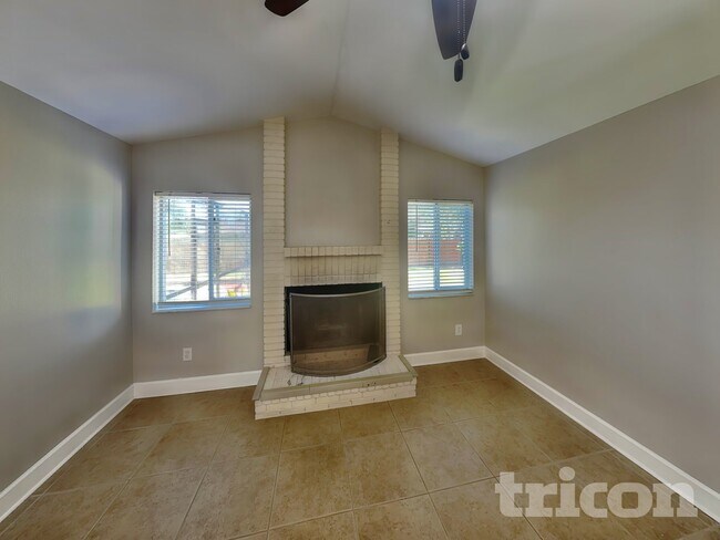 Photo - 2354 Abalone Blvd