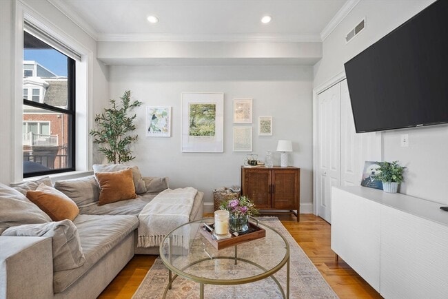 Photo - 109 N St Unit 3