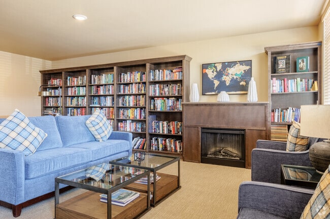 Library - Traditions at Lafayette