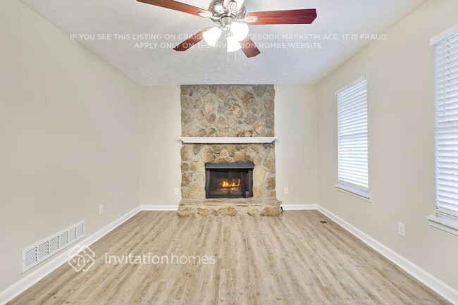 Photo - 6556 Willow Ln