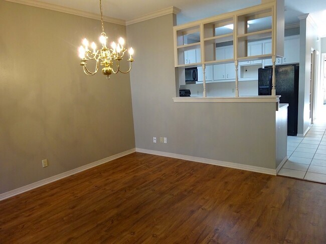 Photo - 2420 Stone Hollow Dr