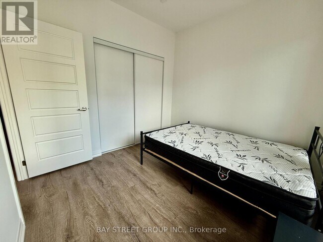 Photo - 3265 Carding Mill Trail Unité 309