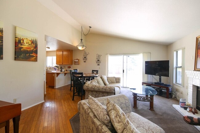 Photo - Santa Fe Hills Detached Home