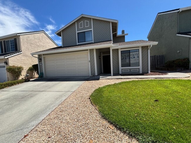 Building Photo - Spacious 4-Bedroom Home with Community Poo...