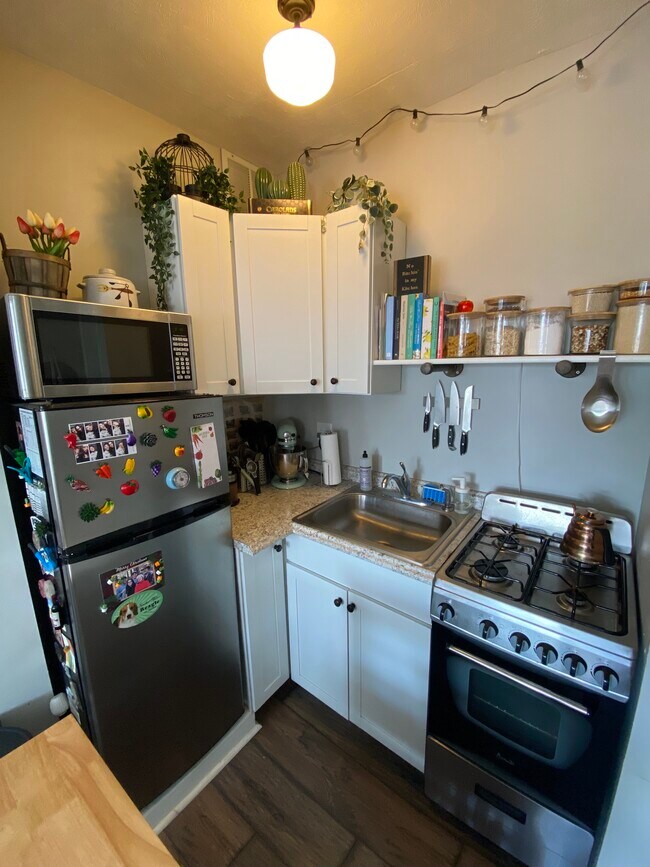 Cocina - 103 E. 9th Street