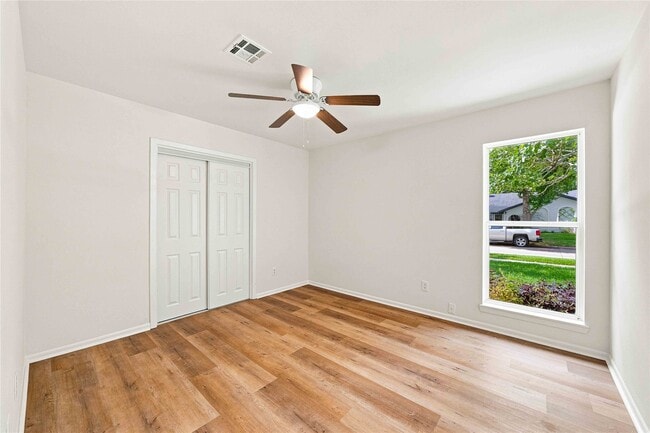 Photo - 6215 Queensloch Dr
