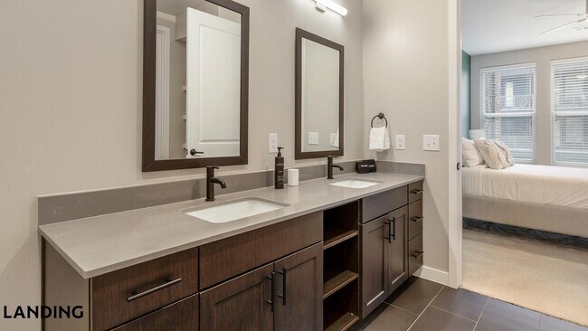 3900 Commerce St Unit 412