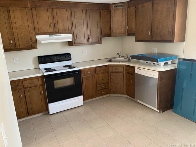 Photo - 900 S Main St Unit 1