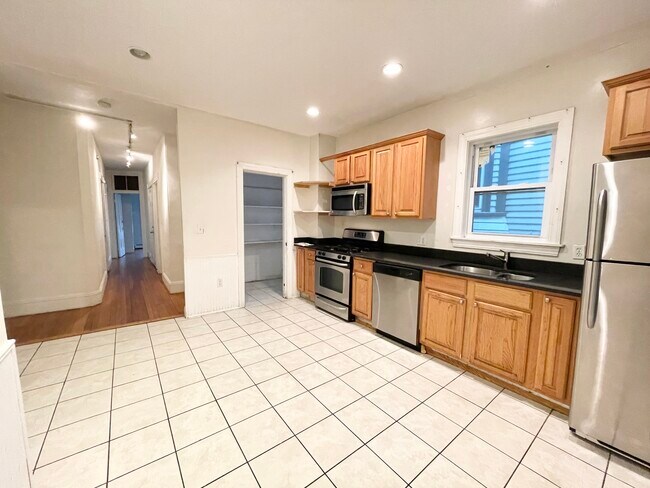 Photo - 61 Hillside St