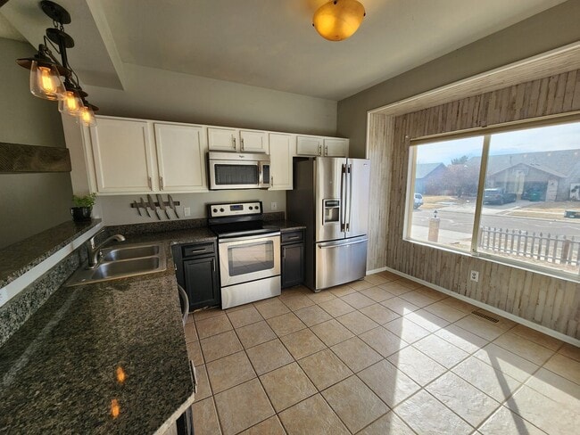 Photo - 1512 Coolcrest Dr