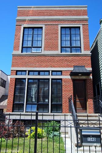 Building Photo - 1940 W Erie St Unit 1 Rental