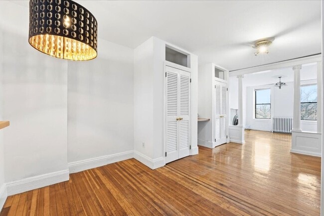 Photo - 262 Barrow St