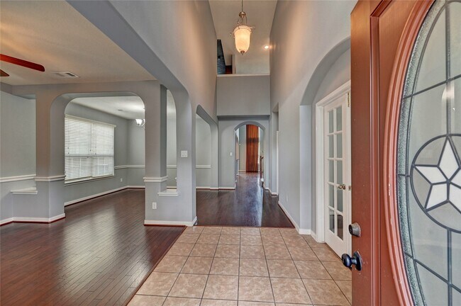 Photo - 2409 Shorebrook Dr