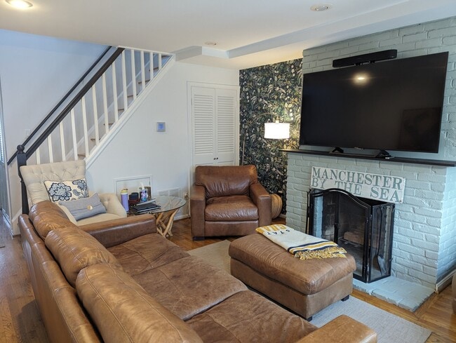Photo - 726 6th St NE Unidad 1