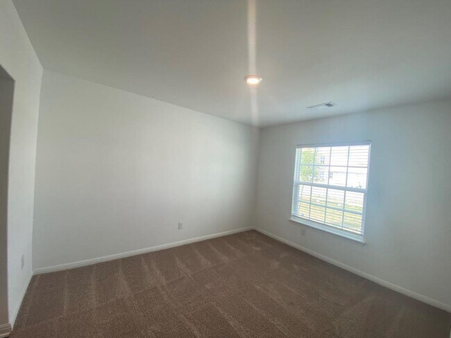 Photo - 309 Riverdale Dr