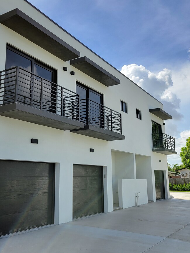 Photo - 4140 SW 18th St