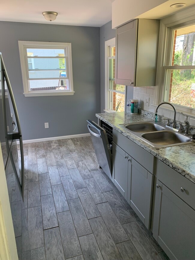 Photo - 507 Moran Ave