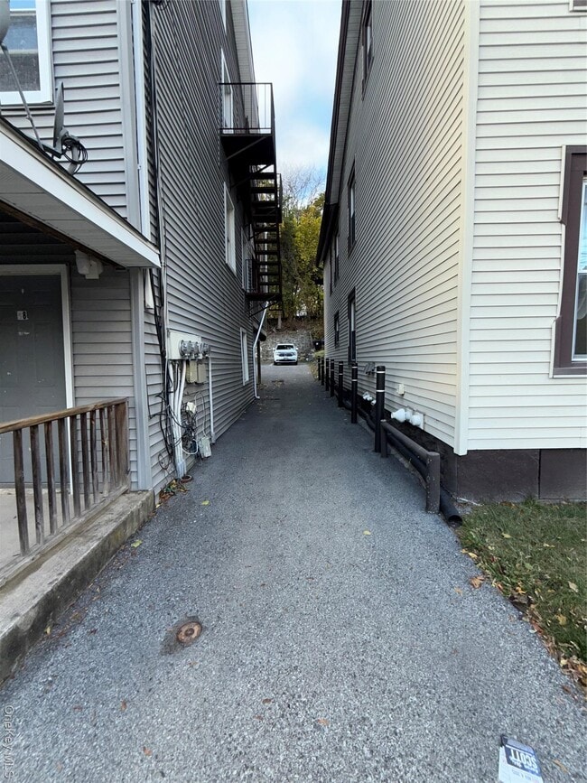 Photo - 58 Gifford Ave Unidad 2