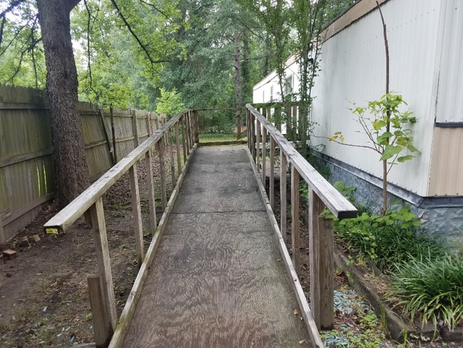 Photo - 413 Miller St