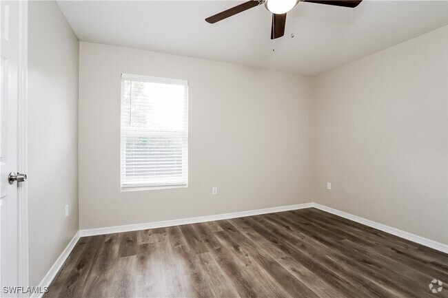 Building Photo - 639 SW 4th Terrace Rental