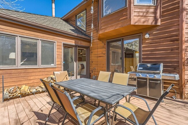 Photo - Peaceful 4 BDR Retreat in West Boulder