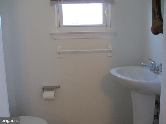 Photo - 525 Grant Ave