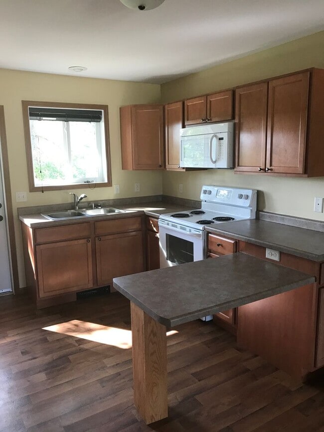 Photo - 5557-5559 Cyndi Court Unit 5557