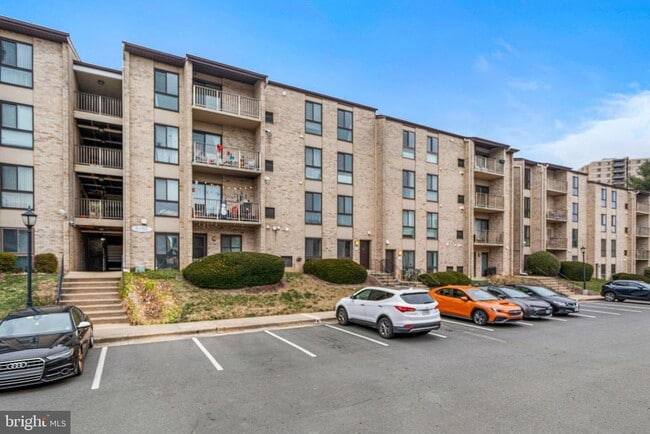 Building Photo - 6155 Edsall Rd Unit B