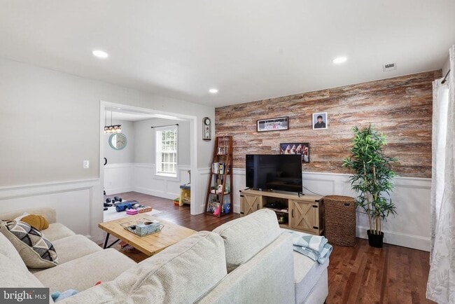 Photo - 10106 S Fulton Dr