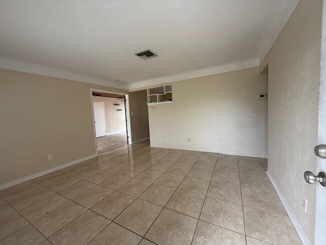 Photo - Highly Desired Tyrone home 2/1.5