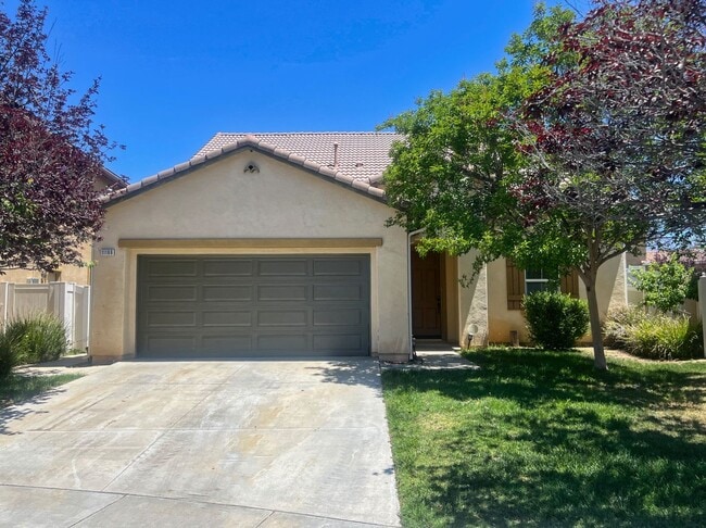 Photo - 4 bedroom 3 bath Fairway Canyon Home
